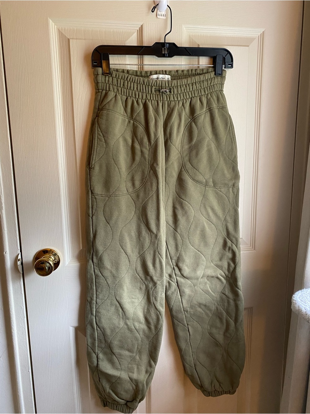 Abercrombie & Fitch Olive Green Quilted Drawstring Joggers